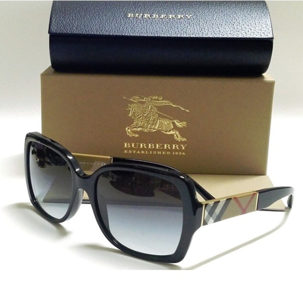 NWT AUTHENTIC Burberry Sunglasses Sunnies